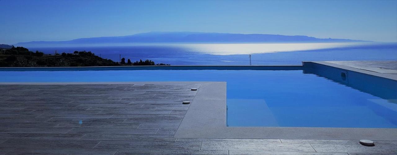 Villa Infinity ∞ Santa Teresa Di Riva Extérieur photo
